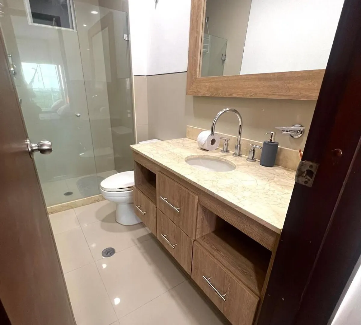 Cartagena Luxury, Central Y Exclusivo1 Linea Playa Privada